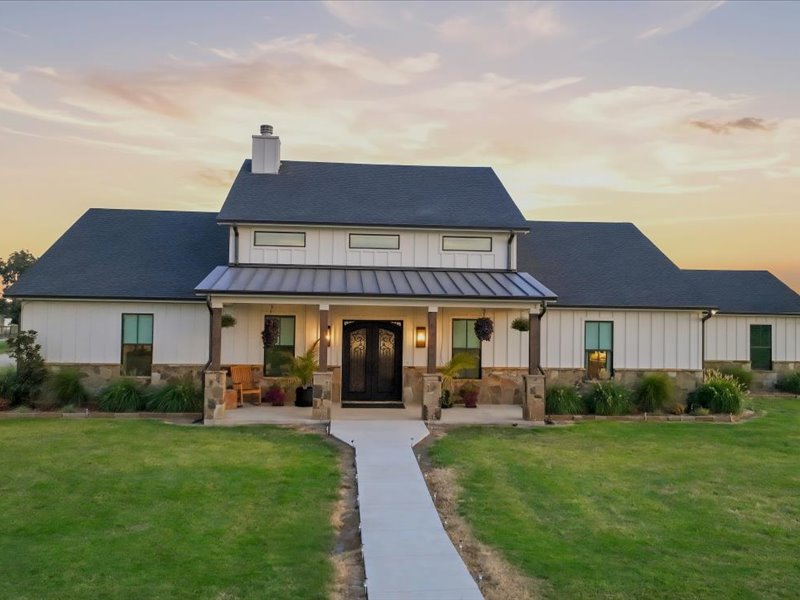 Luxury Equestrian Estate 2334 E Blackjack Rd E, Pilot Point TX